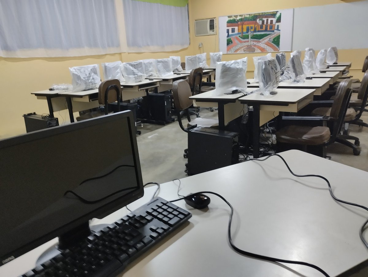 MariaTrv's tweet photo. #07Feb #SomosFundabit 23 años apoyando la práctica pedagógica y la integración escuela comunidad desde cada uno de nuestros espacios tecnológicos. 🇻🇪

@NicolasMaduro
@_LaAvanzadora
@Fundabit_
@leivi24
@MPPEDUCACION https://t.co/61lKBdTKbb
