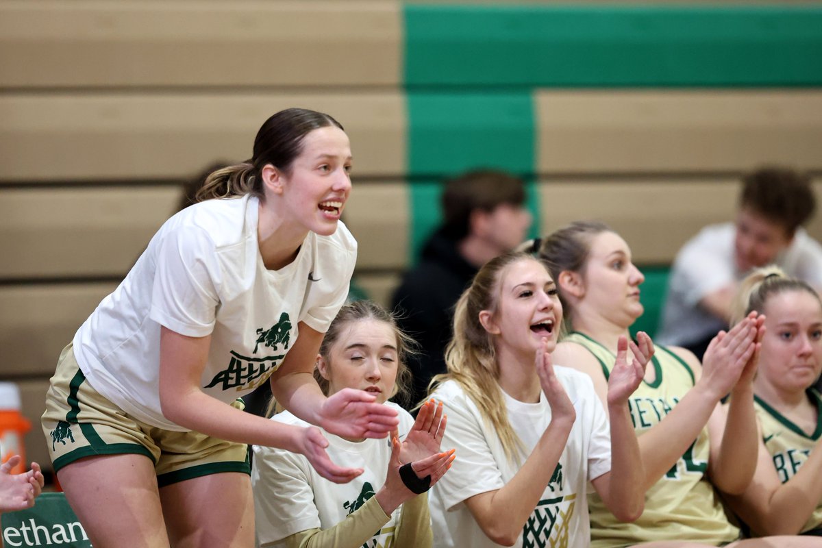 bethanywv_wbb's tweet photo. ✨National Girls and Women in Sports Day✨

There’s no better day than today for GAME DAY 💪🏽

We are thankful for the opportunity to be surrounded by incredible women playing the sport we love 🫶🏽 

📍: Saint Vincent
⏰: 5:30 Tip 

#GAMEDAY #TheBisonWay 🦬 https://t.co/ihnmTi0QSX