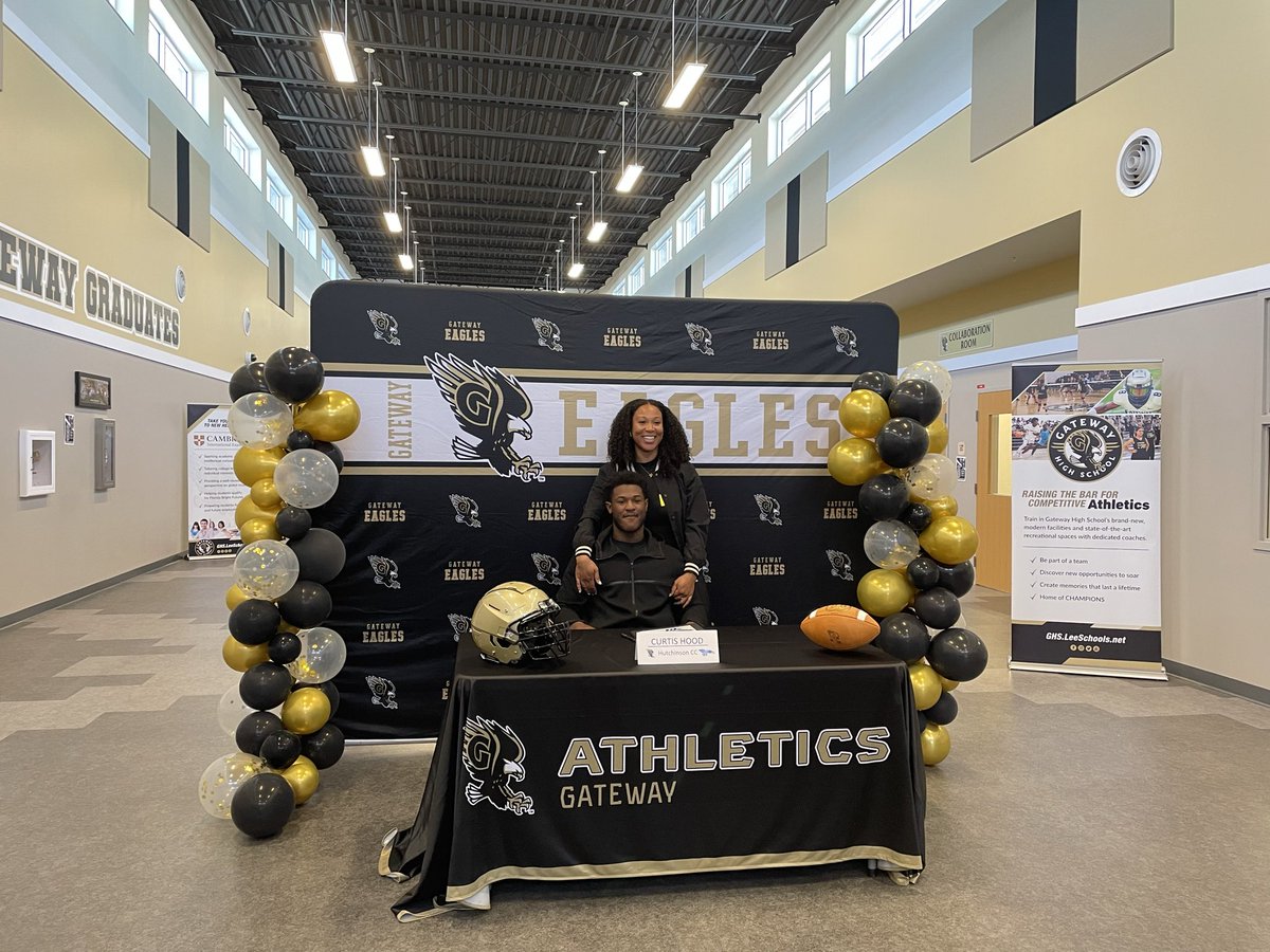 GatewayHighFL's tweet photo. National Signing Day!!  Congratulations Curtis Hood! https://t.co/NtXNUrHyOy