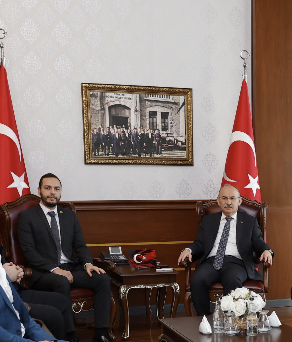 MBD_GM's tweet photo. Sakarya Valisi Yaşar Karadeniz’i makamında ziyaret edip çalışmalarında başarılar diledik. Misafirperverliğinden dolayı Sn. Valimize  teşekkür ediyoruz .@SakaryaValiligi @Ozsipahihayati https://t.co/ChcNmJOhs2
