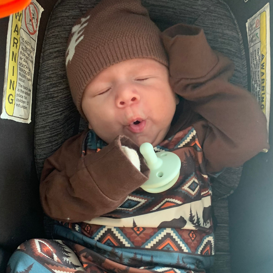 UnivHealthSA's tweet photo. Baby Naabaahii is already paying homage to his name, which means "warrior" in Navajo. After an emergency #openheart surgery to correct total anomalous pulmonary venous return, #TAPVR, he is now thriving!
Learn more about our Pedi Congenital Heart Center: https://t.co/A7OVNDmbBr https://t.co/gcKUEAIOph
