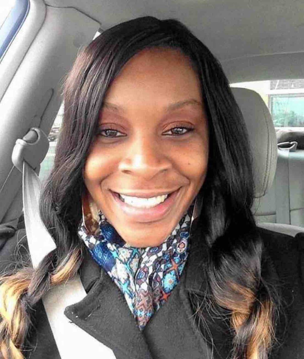 GGENYC's tweet photo. Today on what would’ve been Sandra Bland’s 37th birthday, we remember her brilliance, power, advocacy, and love for her community. But most importantly, we #SayHerName and honor her life. We will not rest until state sanctioned violence against Black girls &amp; women is abolished. https://t.co/KKP32wR9Tv