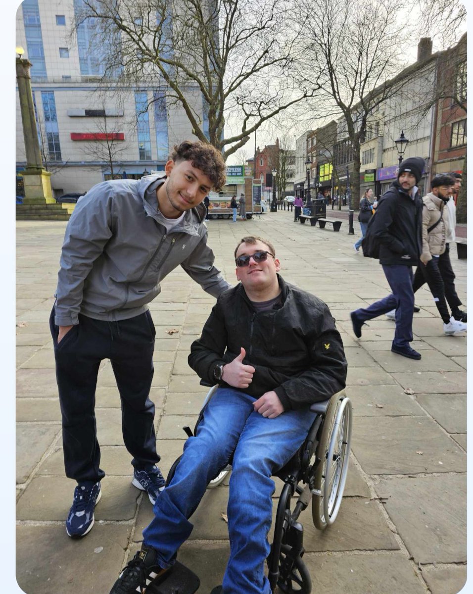 Thank you <a href="/KBest/">Kathy Best</a> Kian Best <a href="/PNEFansForum/">PNE Fans Forum</a> <a href="/pnefc/">Preston North End FC</a> <a href="/tnbfanzine/">The Nose Bag fanzine (PNEFC)</a> made his week...