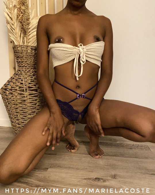 Bonne fin de  journ&eacute;e mes ch&eacute;ris !  https://t.co/V14CKBqQ0A  #sexy #porn #ebony #tits #exhib #pussy #chatte<a href="/tag/sexy"class="tags"><span>#sexy</span></a><a href="/tag/sex"class="tags"><span>#sex</span></a><a href="/tag/ebony"class="tags"><span>#ebony</span></a><a href="/tag/porn"class="tags"><span>#porn</span></a><a href="/tag/porno"class="tags"><span>#porno</span></a><a href="/tag/hard"class="tags"><span>#hard</span></a><a href="/tag/pussy"class="tags"><span>#pussy</span></a><a href="/tag/tits"class="tags"><span>#tits</span></a>