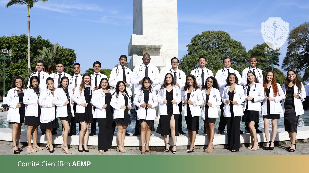 🎓 ¡Felicidades a nuestros 26 graduandos de Medicina de la <a href="/UNIVERSIDAD_PMA/">Universidad dePanamá</a>, miembros del CCAEMP! 🌟 Destacados por sus publicaciones y participación en congresos. 👩‍⚕️👨‍⚕️ #GraduaciónMedicinaUP #Med15SeGradua