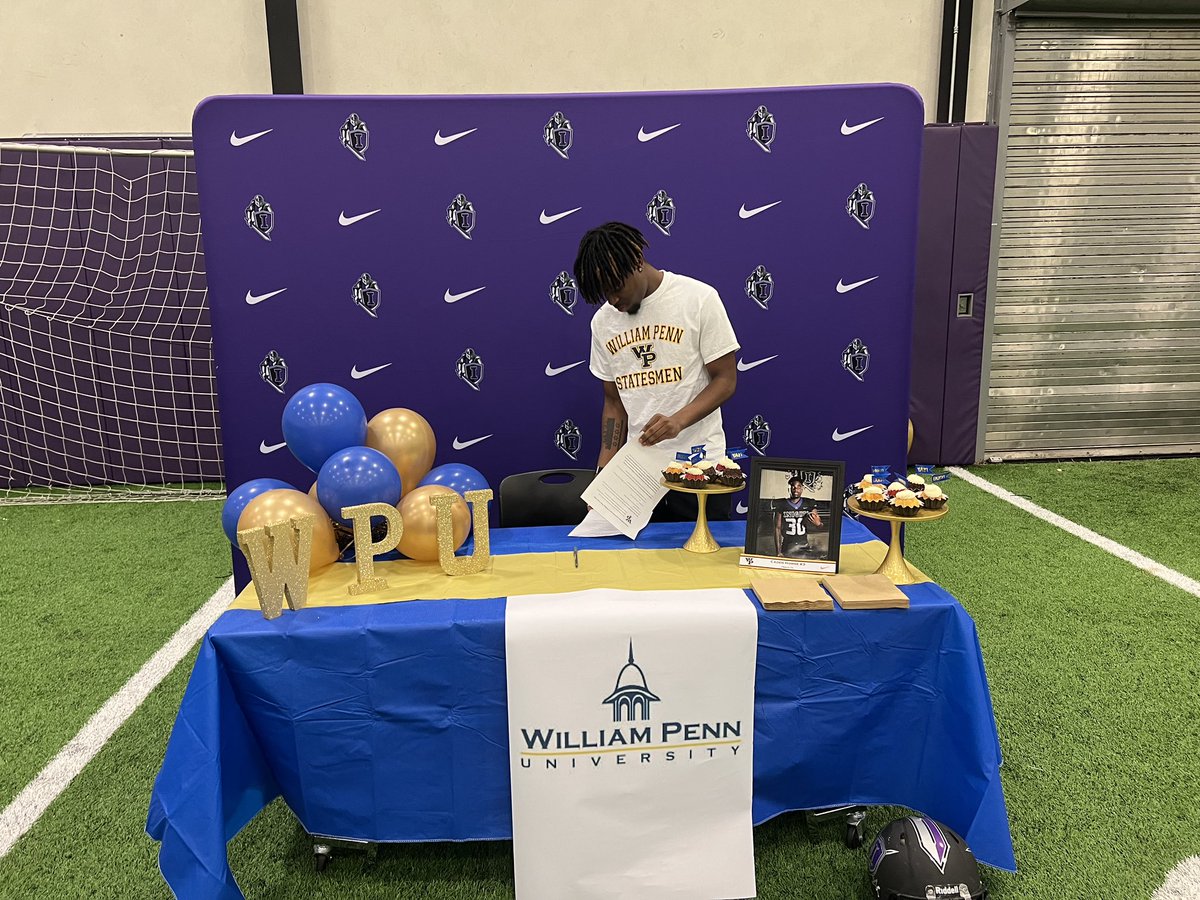 Signed and sealed✍️. Let’s work! <a href="/WPU_Football/">𝙒𝙞𝙡𝙡𝙞𝙖𝙢 𝙋𝙚𝙣𝙣 𝙁𝙤𝙤𝙩𝙗𝙖𝙡𝙡</a>