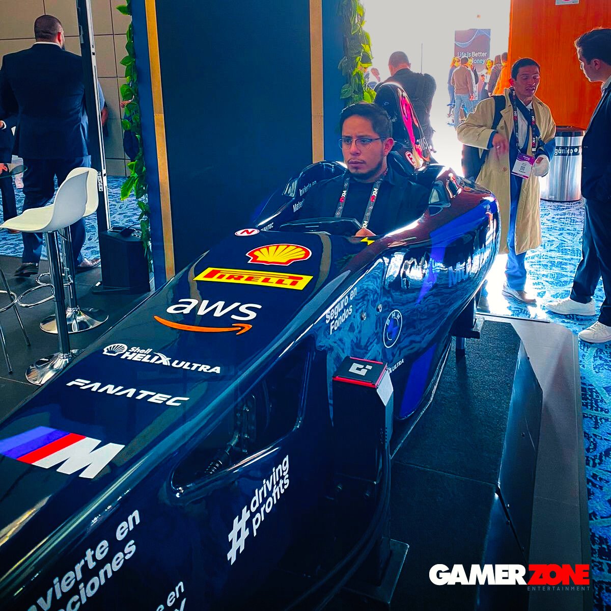 SimGamerZone's tweet photo. Opera con confianza en las avanzadas plataformas de trading de MultiBank Group que ofrecen estabilidad y confiabilidad. Únete y opera con los mejores precios y liquidez provenientes de bancos de primer nivel y brókers principales.
#multibanck #expo #fanatec #aws https://t.co/f1Uzxp43Pa
