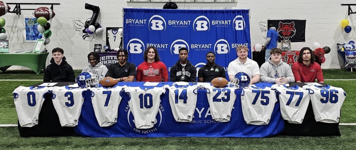 It’s a great day to be a BRYANT HORNET!! Congratulations to these young men and their families on signing to play next level football!! Let’s Go! #bryanthornetfootball #bryanthornets #Be212 #quadsquad #212nation #nextlevel