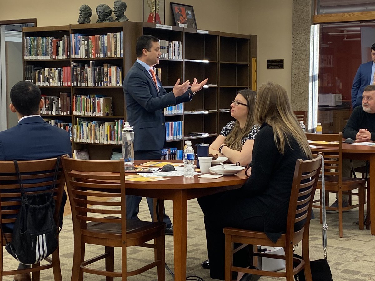 linslyschool's tweet photo. Linsly hosted the St. Clairsville Area Chamber of Commerce Coffee and Connections. It was a great morning connecting with local business leaders from the St. Clairsville Chamber of Commerce and welcoming them to our campus! #linsly #smallbusiness #learnleadlive https://t.co/nhO7fpoFvc