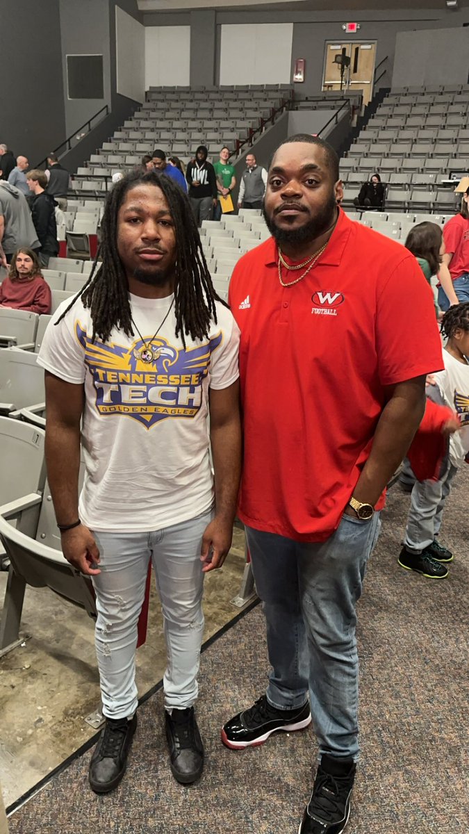 Congrats <a href="/MarshaunBowers/">marshaun bowers</a> On ✍️ They Getting A Dawg!!