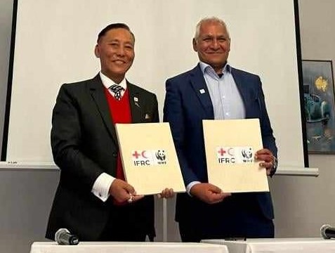 Today, #IFRC and #WWF joined hands to promote nature-based solutions for climate adaptation and disaster risk reduction in Nepal.
nepalitimes.com/opinion/workin…