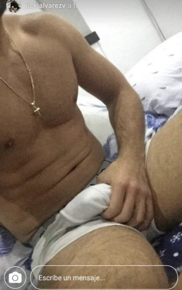 FerchiMecias's tweet photo. Ufff papi!! Que rica verga 🤤🍆 #RickiAlvarez https://t.co/M6cQuYf8KZ