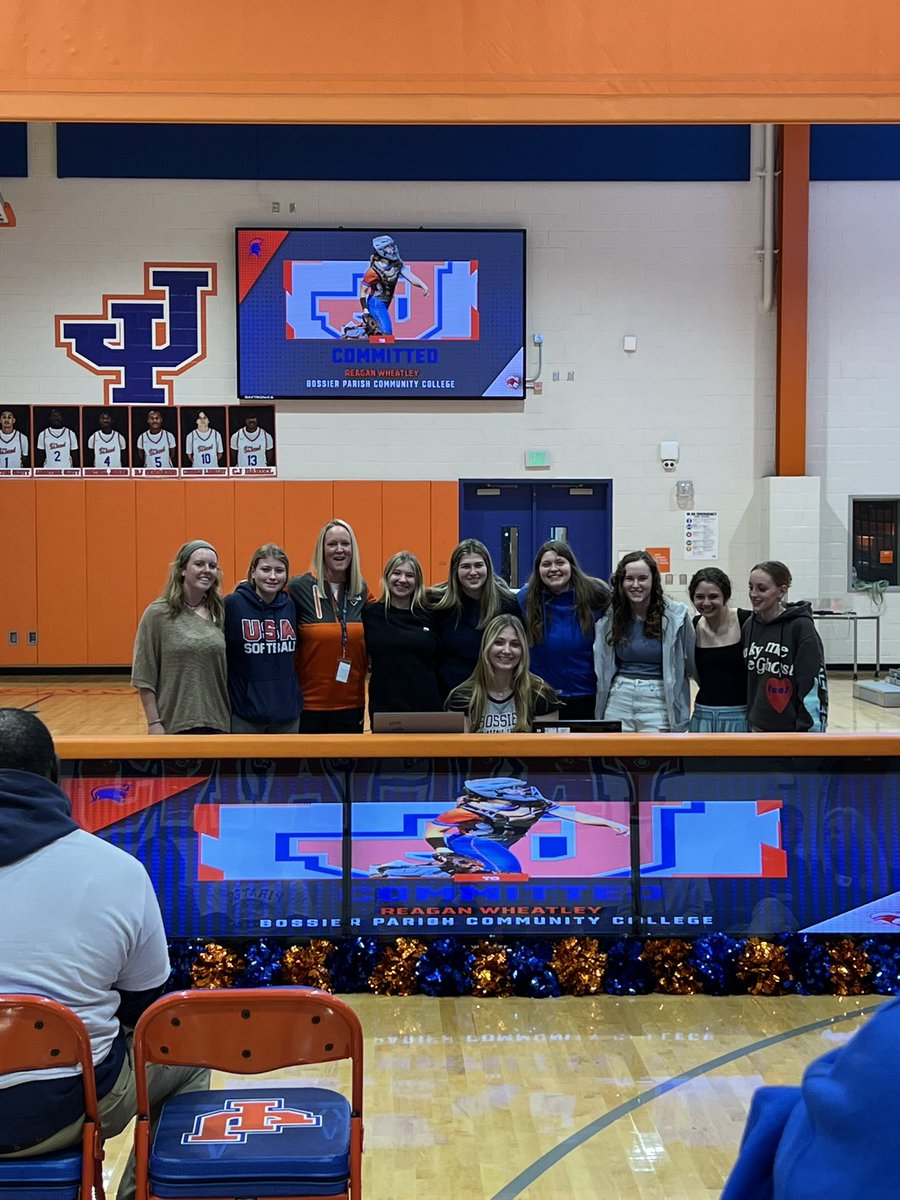 Official signing day. 
<a href="/kulika17/">Curt Williams</a> <a href="/BPCC_Softball/">BPCC Softball</a> <a href="/bpccCavaliers/">Bossier Parish Cavaliers Athletics</a>