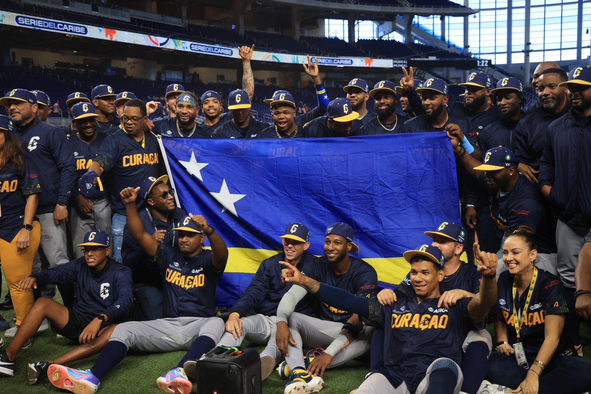 ¡CURACAO HACE HISTORIA!

El representante de Curacao derrotó 2-0 a su similar de Puerto Rico, para convertirse en el cuarto y último semifinalista de la Serie del Caribe y de esta forma eliminar al conjunto boricua.