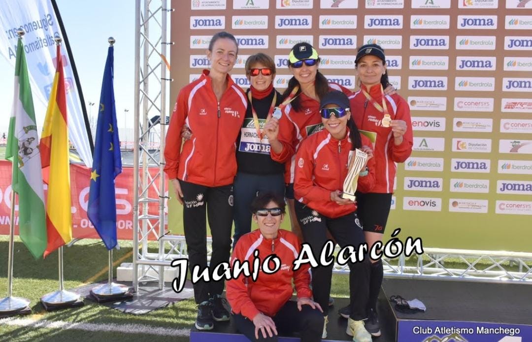 CAManchego's tweet photo. Nuestro equipo Master F50 se proclamó SUBCAMPEÓN DE ESPAÑA de cross el pasado domingo en Hornachuelos (Córdoba). ¡Enhorabuena, chicas! https://t.co/aY3kdD0lbk