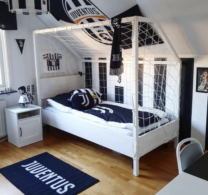 CustomSports2's tweet photo. Do you have a Sports Obsessed Child?

Kit out their bedroom with their local Sports Team Merchandise.

Bedding, Towels, Thongs, Clocks etc.

Visit https://t.co/cxha7frMqG to view over 200+ products and create your Sports Store for Free!

#officialmerchandise #sportsbedroom #dyo https://t.co/JKRMINHm1s