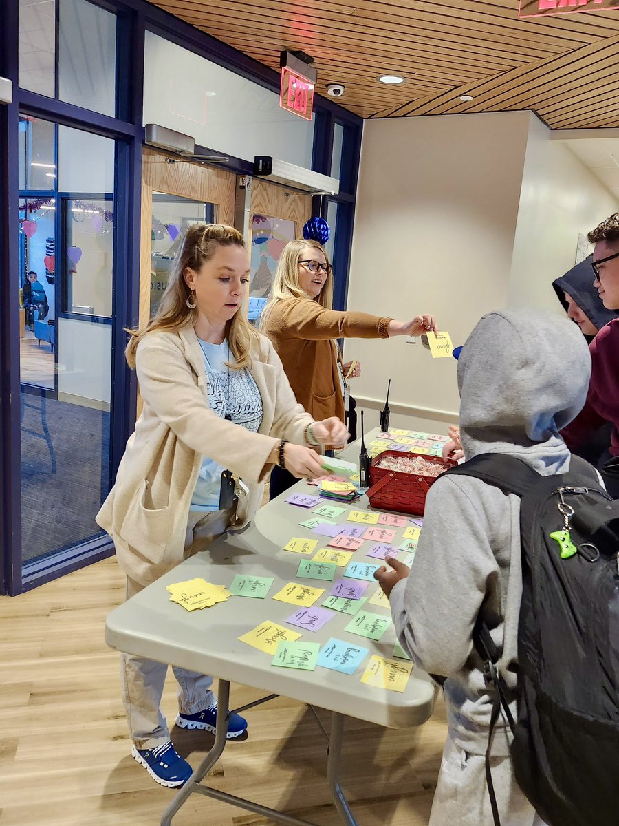 Our school counselors are the BEST!! 
Today they handed our encourage-MINT to our staff and students for National School Counselor Week!