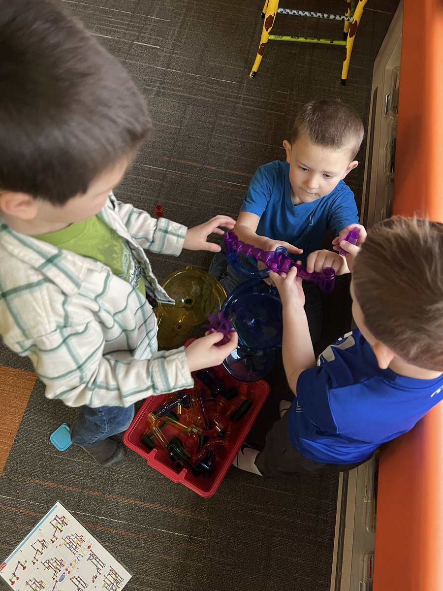 📚World Read Aloud Day📚 + 🌎Global Day of Play🌎 = ❤️SO MUCH LEARNING IN PLTW❤️<a href="/KMElem/">KM Elementary School</a> <a href="/PLTWorg/">Project Lead The Way</a>