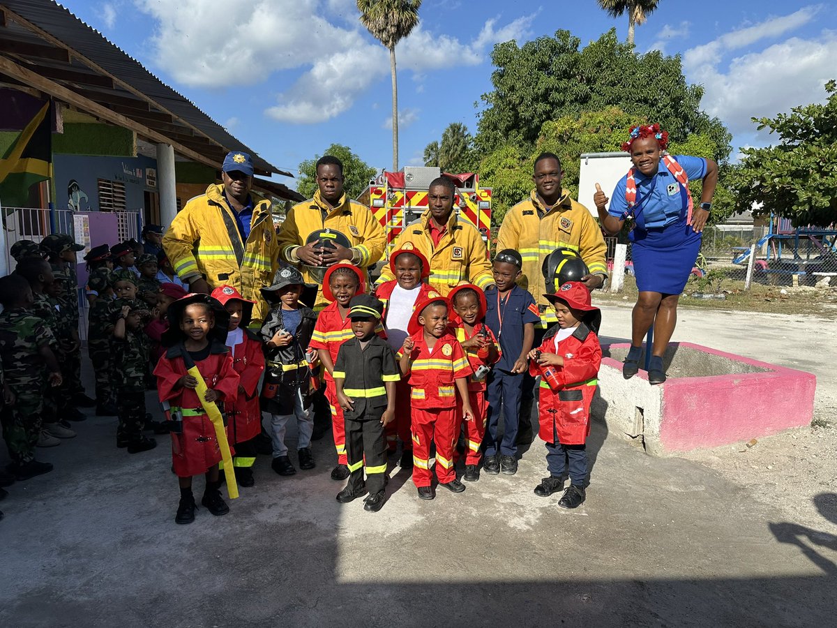 Allisegre's tweet photo. #PlayDayJA at #higherheightsacademy and #careersday it’s was a fun filled day https://t.co/xBaxwE2skQ