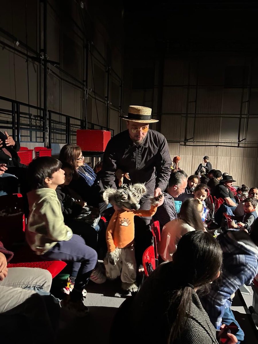 Auch heuer ist Österreich wieder bei den internationalen  Puppentheatertagen in Tunis vertreten. Diesmal hat Michael #Pöllmann mit seinem Stück "Wiesenträume" alt und jung verzaubert 
#JAMC #Marionettentheater