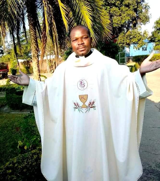 Rev. Fr. Petros Mwale tweet media