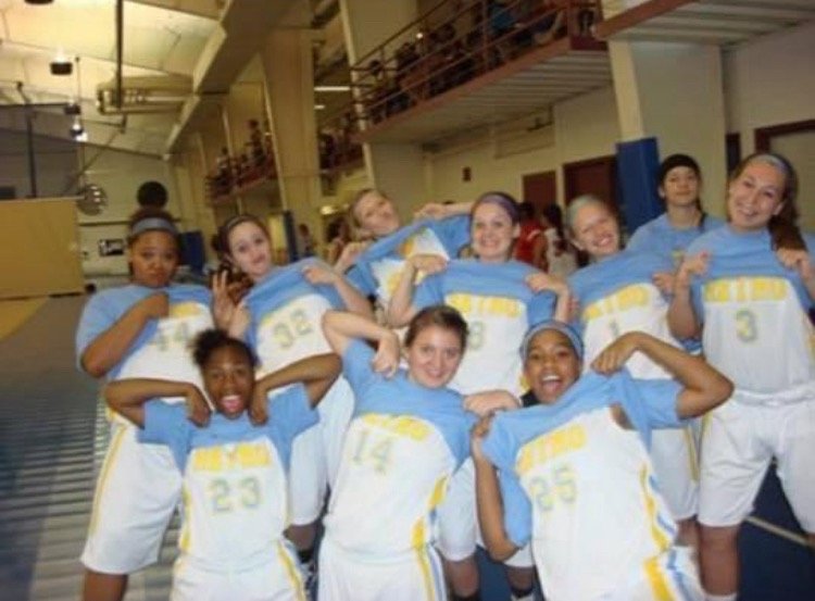 thinmanx11's tweet photo. A great day to show love and respect to female's in Sports.  From Players to Coaches,  Refs to  Managers and Owners ... keep pushing forward!

@EPIC_4_Girls 

#RetroHoopsFam
#NationalGirlsAndWomenInSportsDay https://t.co/6FNQb3hFs7