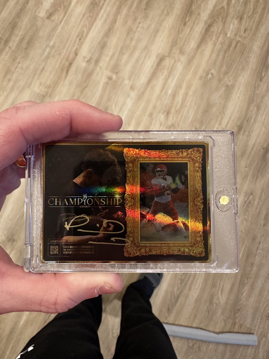 JayhawkNFT (@jayhawknft) on Twitter photo <a href="/ericwhiteback/">The Collectibles Guru</a> <a href="/dacardworld/">Dave & Adam's</a> He even made his own cards / nft with <a href="/MuseumofMahomes/">MUSEUM OF MAHOMES</a> 25% of them have wet auto’s <a href="/ericwhiteback/">The Collectibles Guru</a> <a href="/dacardworld/">Dave & Adam's</a> He even made his own cards / nft with <a href="/MuseumofMahomes/">MUSEUM OF MAHOMES</a> 25% of them have wet auto’s