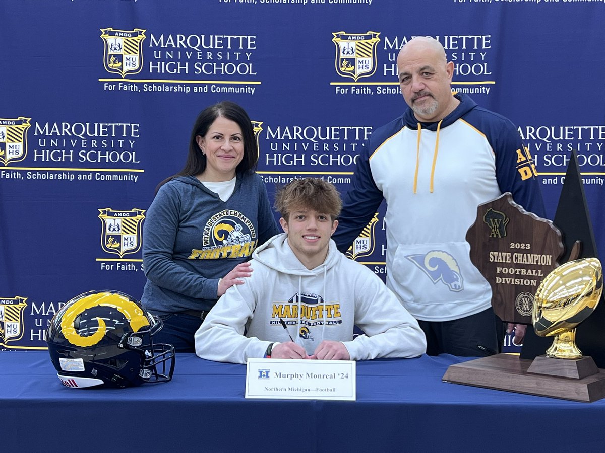 Congratulations @MurphyMonreal on signing to play at @NMU_Football. We are excited to see your next chapter in football be written!