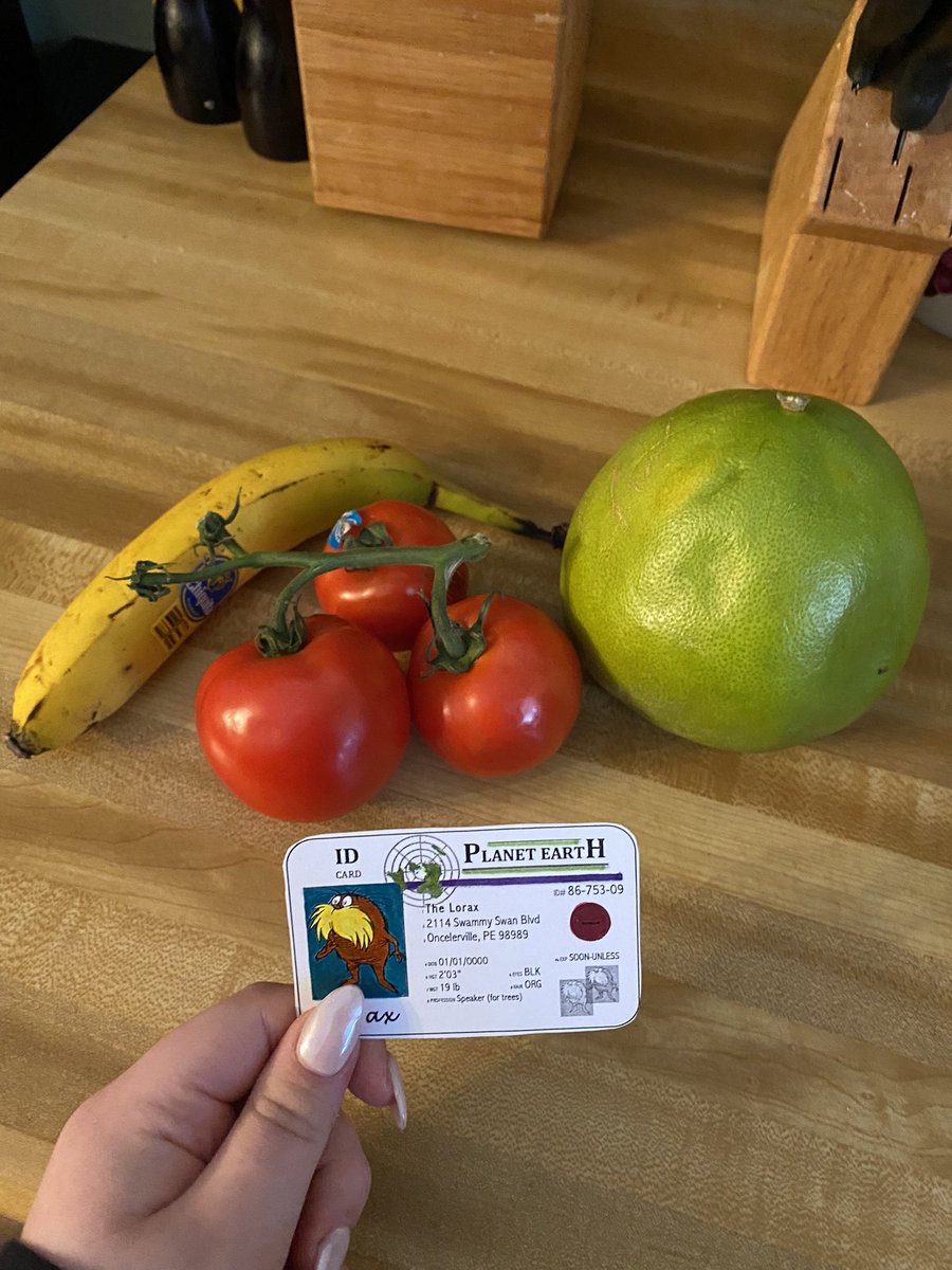 audreyAPES's tweet photo. It is estimated that up to 55% of the veggies we eat contain at least one GM trait. Some of the benefits of GMOs are less use of pesticides, less cost and higher yields. #apespop @franklinlorax https://t.co/s9Jqj0nsIB