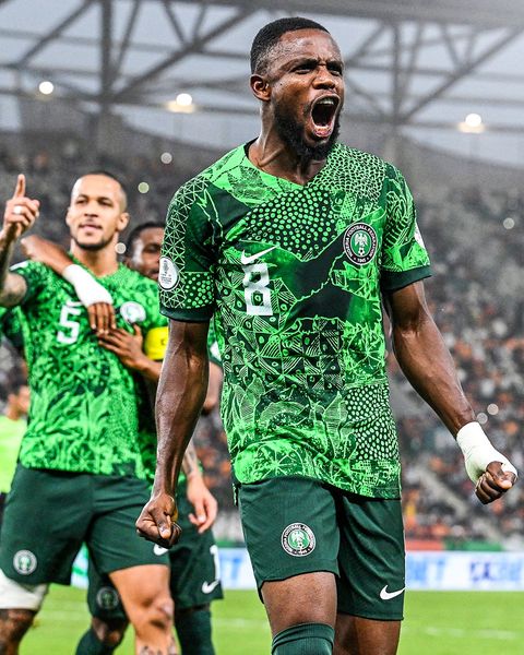 Xplorwitprince's tweet photo. It was intense, my heart almost skipped but The Nigerian Super Eagles @SuperEaglesNFF  did it!
What was your heartbeat rate during this match? 😄 https://t.co/Do9TG84ktR