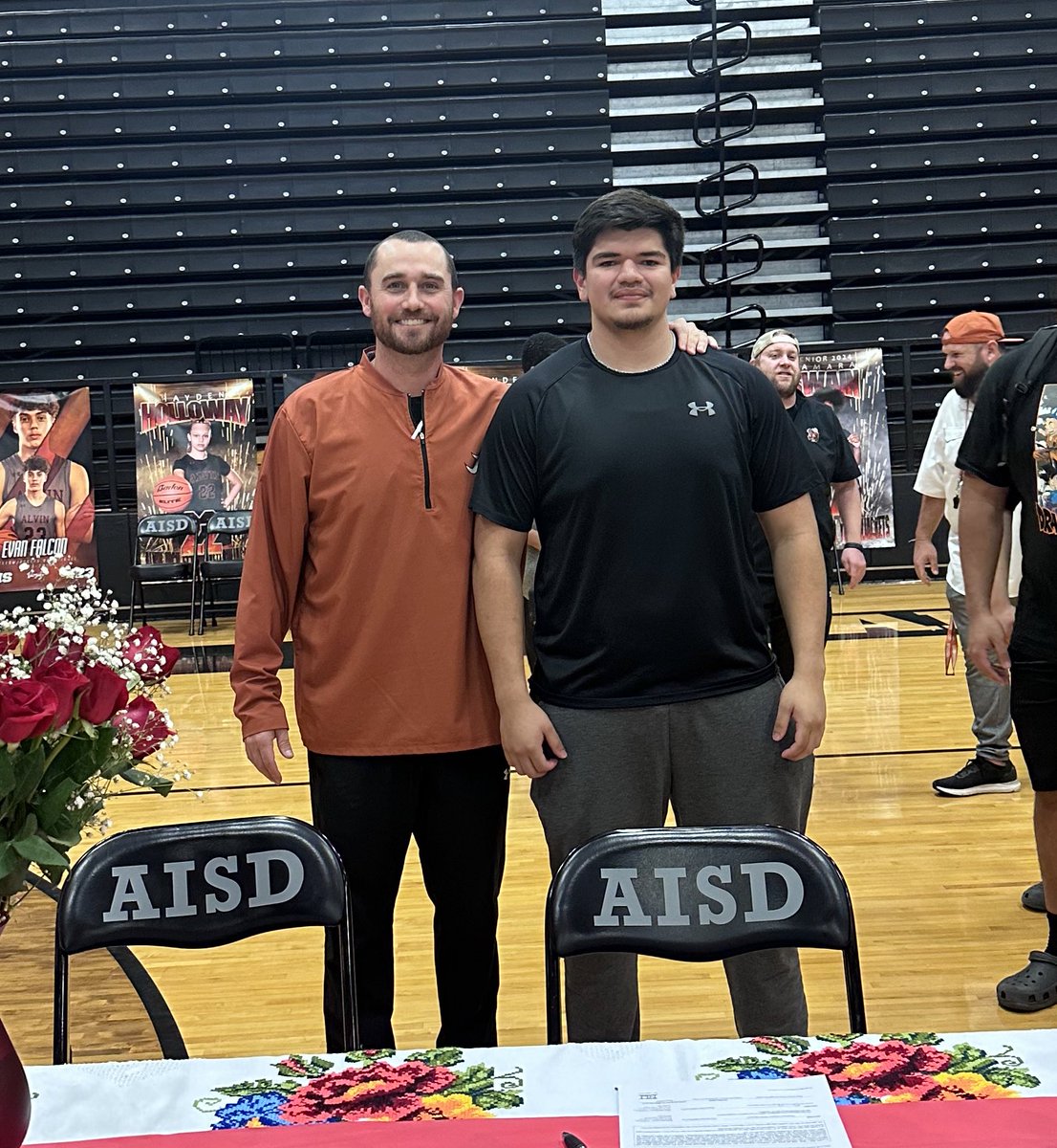 Coach James Gage tweet media