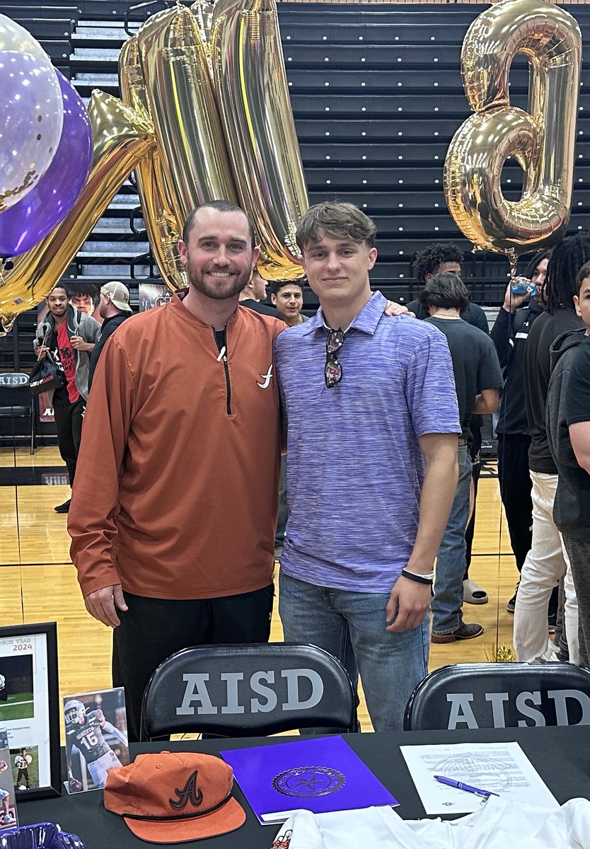 Coach James Gage tweet media