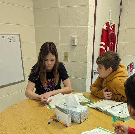 Teaming up and working through some new material in 5th grade math today <a href="/ReedsSpringIS/">RSIS Wolves</a>