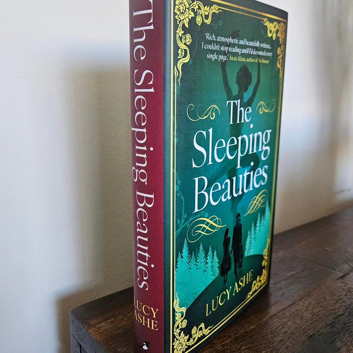 GIVEAWAY!! To celebrate the publication of my novel #TheSleepingBeauties, I've got one beautiful hardback copy to give away. 

To enter:
- Follow <a href="/LSAshe1/">Lucy Ashe</a> 
- like and repost this post
- UK only
- deadline to enter midnight 14th February 🌹🌹🌹

#Giveaway #HistoricalFiction