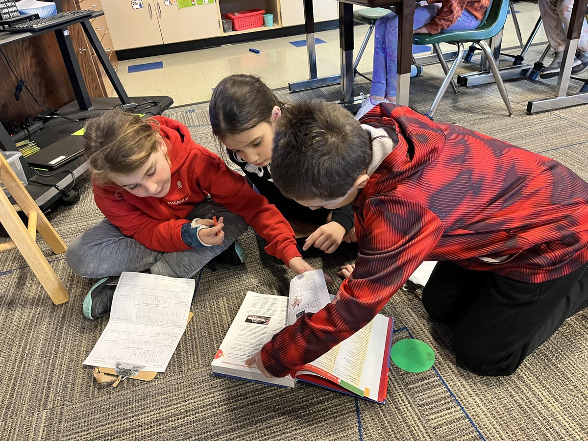 Mrs. Alex Bauer tweet media