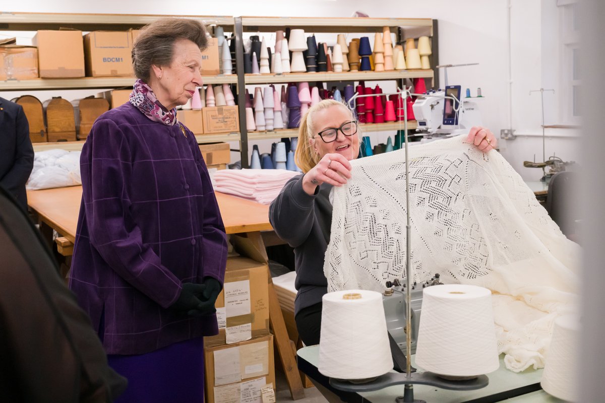 Dawn - Finish Supervisor - demonstrating overlocking, one of the many finishing trades.
.
It takes at least 8 pairs of artisan skilled hand, over 2 days to complete each shawl.
.
#ghhurt #nottingham #madeinnottingham #babyshawl #babygifts #luxuryknitwear #knittedlace #lacyknit