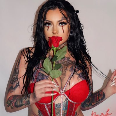 #NewProfilePic https://t.co/SyVLwHEL2H<a href="/tag/newprofilepic"class="tags">#NewProfilePic</a>