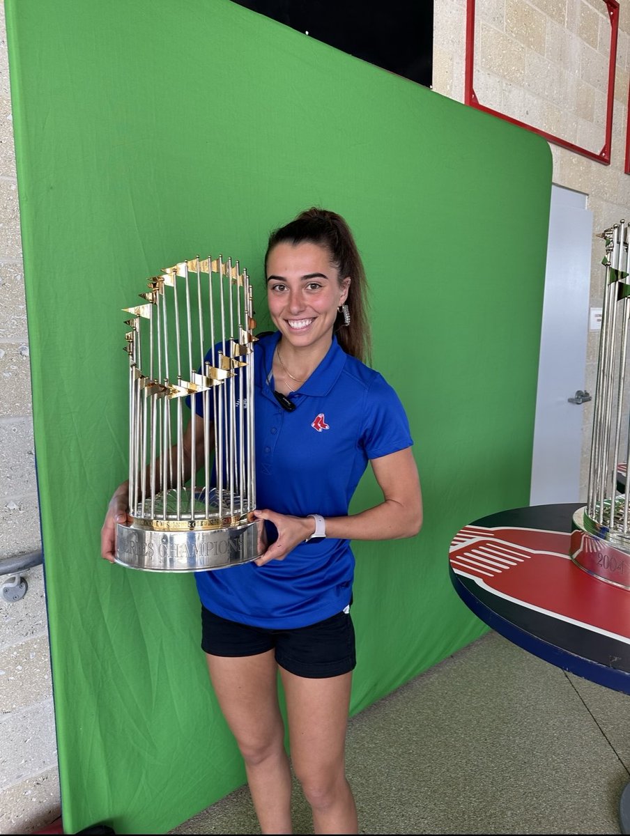 Liah Lasval tweet media