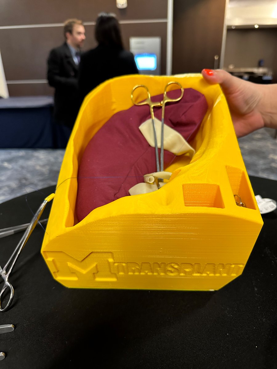 A strong showing by the @ASTSChimera surgeons at #ASC2024! The trainees are loving the kidney and liver models by @UMichSurgery @UM_TREE @seth_waits! @kristinalemon22 @anjiwall @DrEmamaullee
