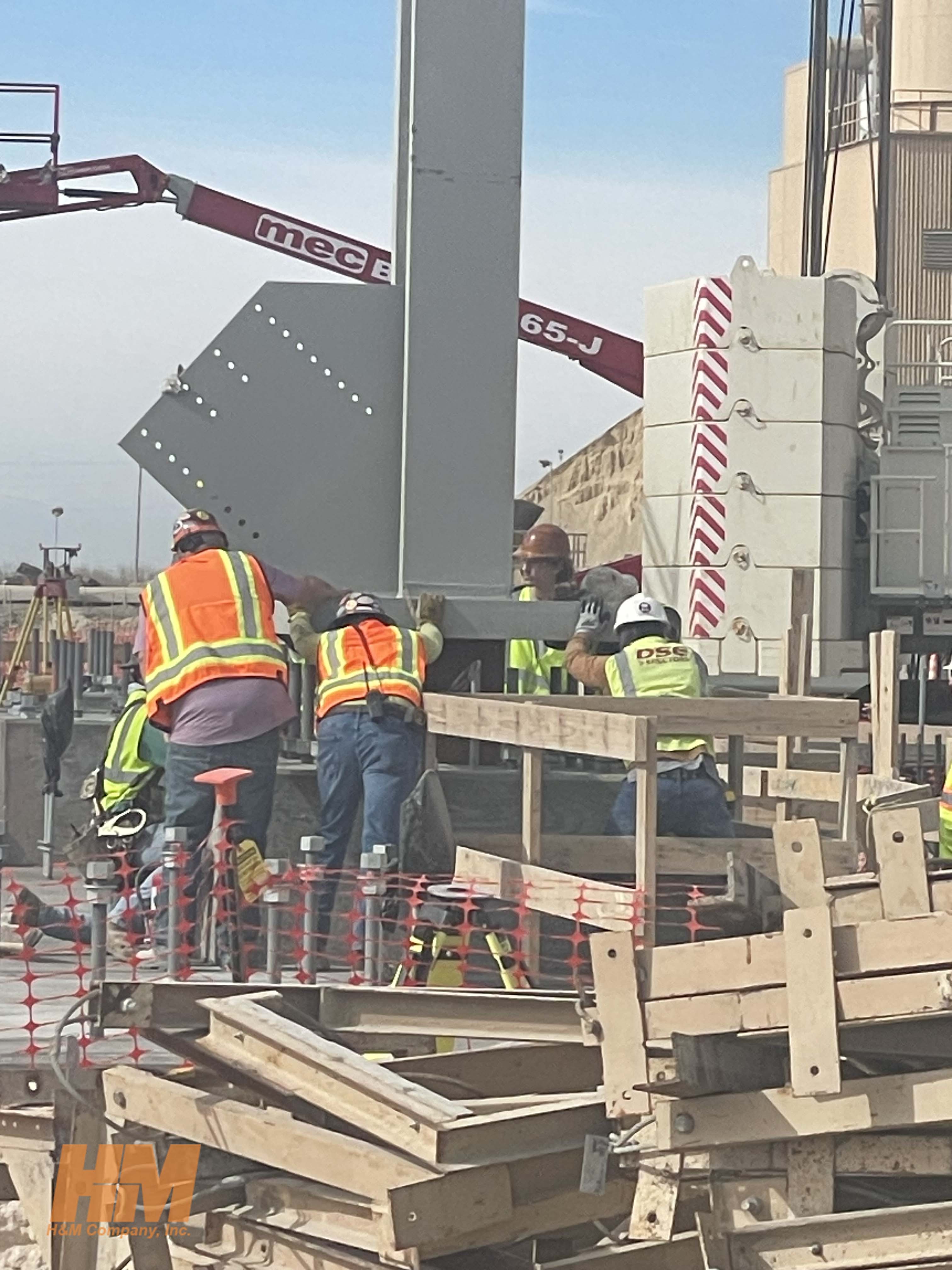 H&m hot sale construction company