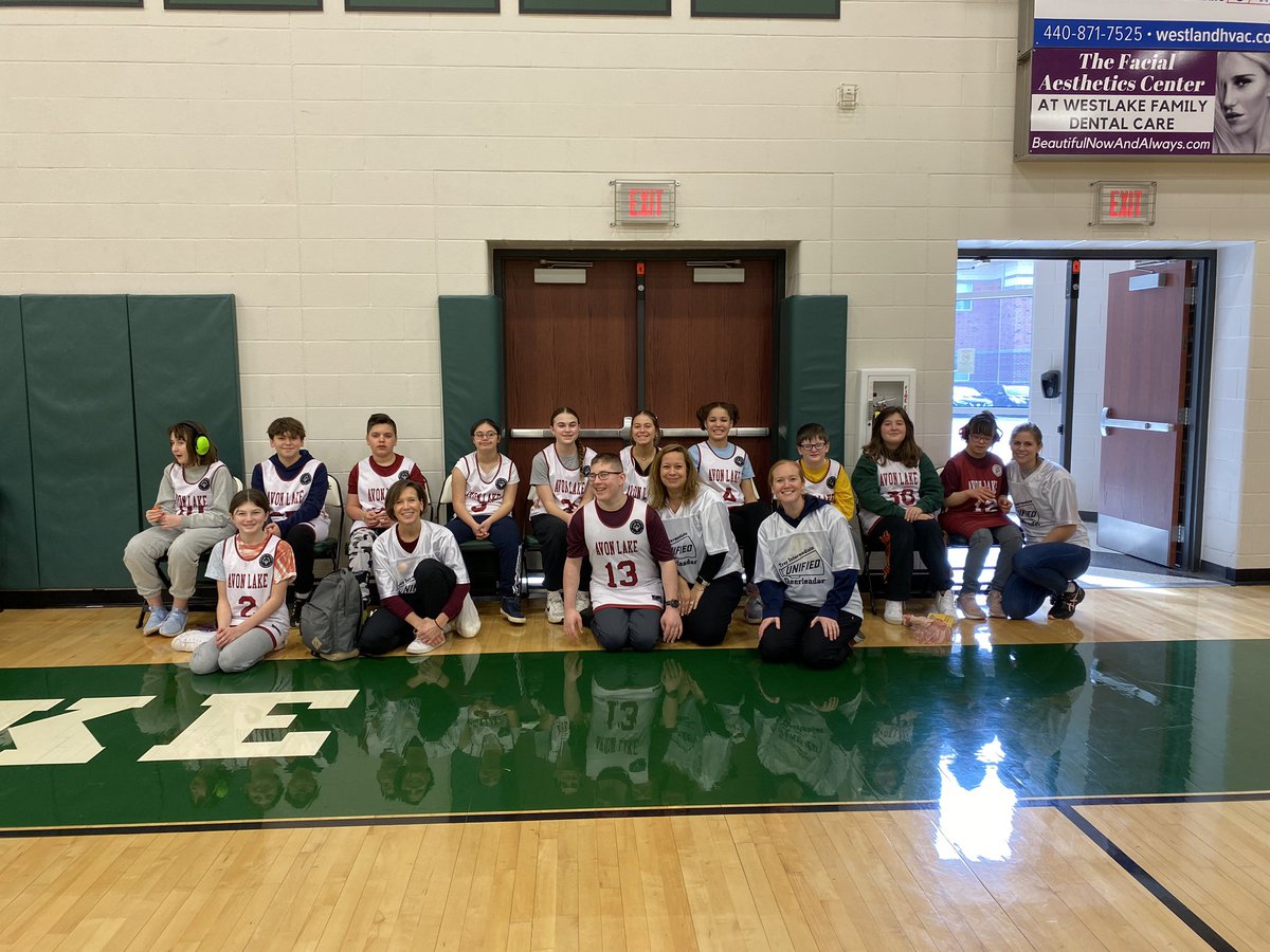 WenzellEmily's tweet photo. Another great Unified tournament! 🏀 https://t.co/ibLnHRap12