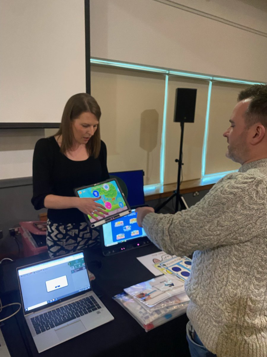 Langlandspri's tweet photo. Thank you to all who visited our table at the Glasgow #inclusion conference today. It was great to speak to so many practitioners and show some of the accessibility tools that we use to support learning and teaching. @KelbournePark @moore_seana @Magsmul82 @Doug_GCC https://t.co/JltsU4xbxB