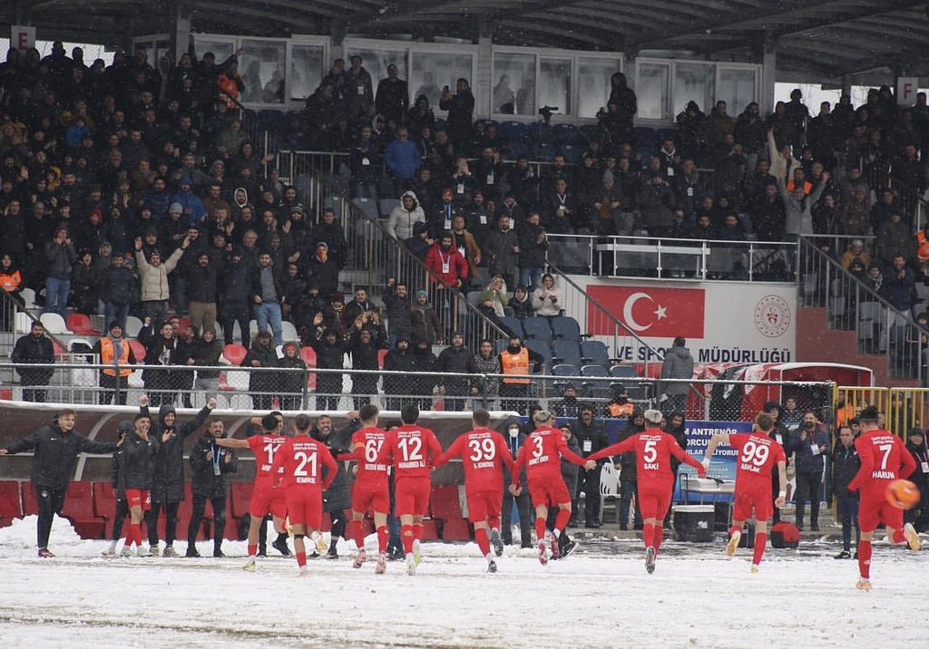 Vansporfk (@vansporfk) on Twitter photo #VansporuYalnızBırakma
❤️🖤
@drozanbalci <a href="/FTamince/">Fettah Tamince</a> <a href="/Burhan_Kayaturk/">Burhan Kayatürk</a> <a href="/hc_huseyincelik/">Hüseyin Çelik</a> <a href="/NecdetTakva/">Necdet Takva</a> <a href="/EmelErik/">Emel Erik</a> <a href="/zahirkandas/">Zahir Kandaşoğlu</a> <a href="/Seyithanizsiz/">Seyithan İzsiz</a> <a href="/ArvasAbdulahat/">Abdulahat Arvas</a> <a href="/emreguray65/">Emre Güray</a> <a href="/higuray65/">Halil İbrahim GÜRAY</a> <a href="/hsevli/">Hamdullah Şevli</a> <a href="/isaberge65/">İsa Berge</a> <a href="/memetaslanOSB/">Memet Aslan</a> <a href="/feyatkiyak/">Feyat Kıyak</a> <a href="/servetyeniturk/">Servet Yenitürk</a> <a href="/Feridun_IRAK/">Feridun Irak</a> #VansporuYalnızBırakma
❤️🖤
@drozanbalci <a href="/FTamince/">Fettah Tamince</a> <a href="/Burhan_Kayaturk/">Burhan Kayatürk</a> <a href="/hc_huseyincelik/">Hüseyin Çelik</a> <a href="/NecdetTakva/">Necdet Takva</a> <a href="/EmelErik/">Emel Erik</a> <a href="/zahirkandas/">Zahir Kandaşoğlu</a> <a href="/Seyithanizsiz/">Seyithan İzsiz</a> <a href="/ArvasAbdulahat/">Abdulahat Arvas</a> <a href="/emreguray65/">Emre Güray</a> <a href="/higuray65/">Halil İbrahim GÜRAY</a> <a href="/hsevli/">Hamdullah Şevli</a> <a href="/isaberge65/">İsa Berge</a> <a href="/memetaslanOSB/">Memet Aslan</a> <a href="/feyatkiyak/">Feyat Kıyak</a> <a href="/servetyeniturk/">Servet Yenitürk</a> <a href="/Feridun_IRAK/">Feridun Irak</a>