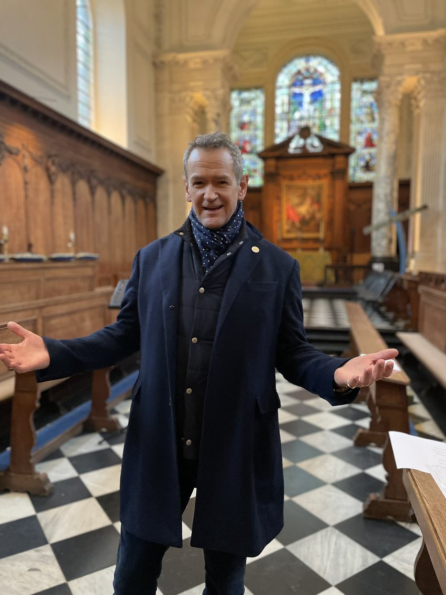 Day 4 of @XanderArmstrong’s Choral Adventure 🗺️ Join him for Evensong @pembroke1347 with @pembrokechoir, @annalapwood & Wayne Marshall tonight at 6.15pm 🎶