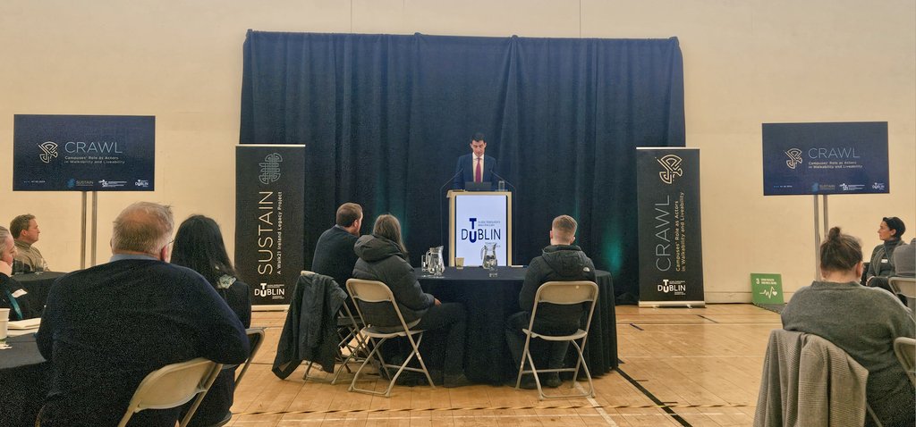 Great morning at the CRAWL World Cafe, including an address from <a href="/jackfchambers/">Jack Chambers TD</a> in our own sports hall! Great work <a href="/LorraineFitzsim/">Lorraine D'Arcy</a> #walkablecommunities #activetransport