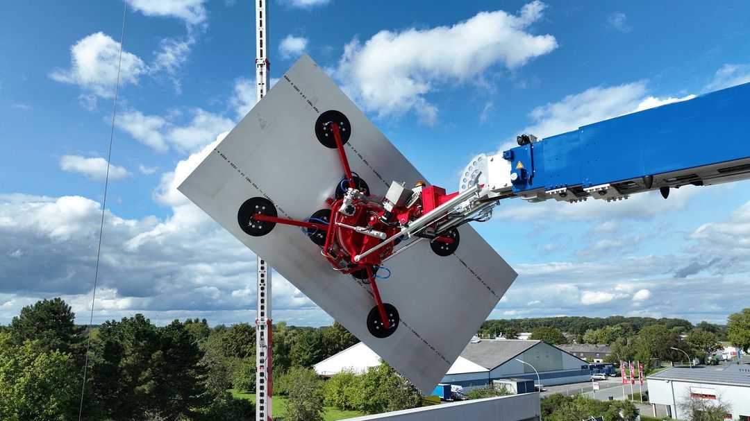 SpainCrane's tweet image. 💪 Cuando Klaas y Kappel se unen, la excelencia está garantizada. Las ventosas Kappel elevan sin esfuerzo una variedad de materiales lisos, respaldadas por el poderoso camión pluma K700. #Klaas #Kappel #elevación #soluciones