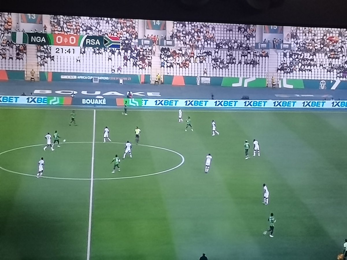 Semi final with empty stadium, something really need to be done about football in the continent. #AFCON2024 #TotalEnergiesAFCON2023 @SSFootball @CAFCLCC 🇿🇦🇿🇦🇿🇦