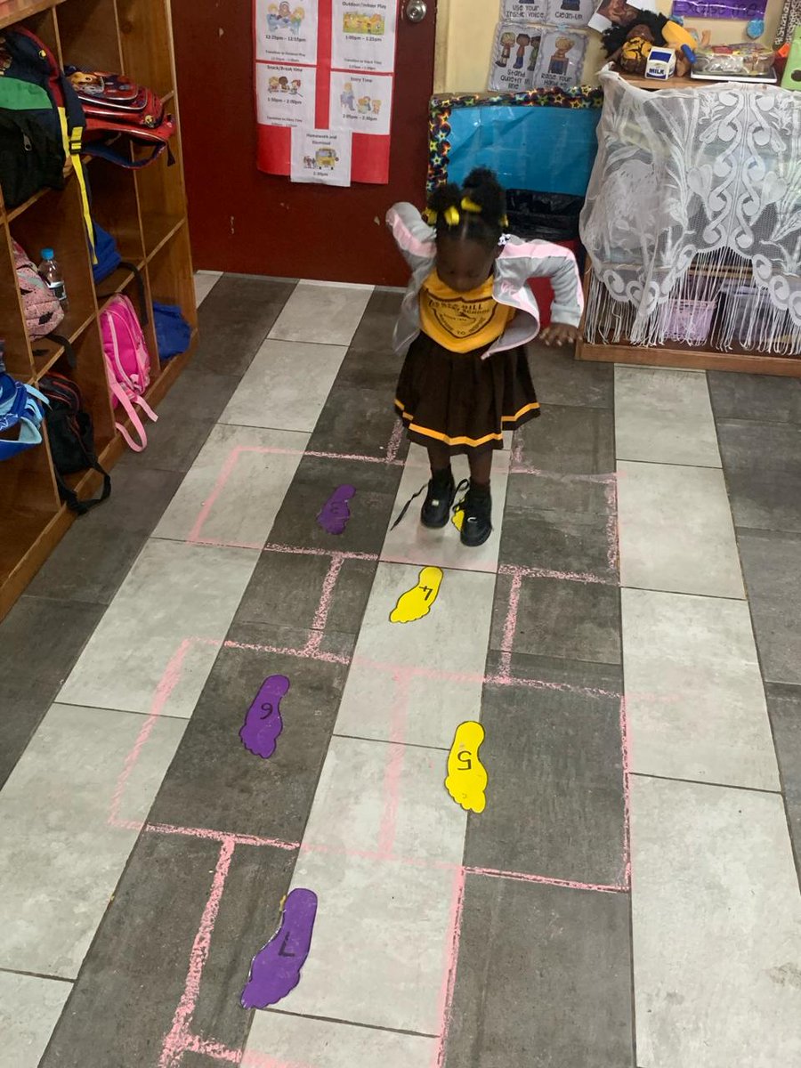 ItzmellEcc3's tweet photo. #PlayDayJA at Free Hill Infant 🎉🎉��🎊🎊🎉
Play is the work of a child 🎊🎊🎉🎉
@ECCJA 
#12StandardsMatter #PlayMatters https://t.co/BKts2FROHP