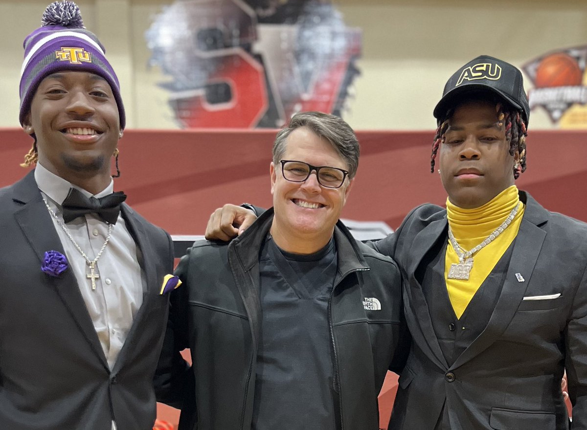 John_Goolsby's tweet photo. So proud of these two: warriors and leaders! They have laid the foundation to bring back a great program. @EthanJohnson055 @205steve @CoachNelson18 @svmounties @SVWEIGHTS @ShadesValleyFB @TNTechFootball @BamaStateFB https://t.co/8kzoWKPx7S