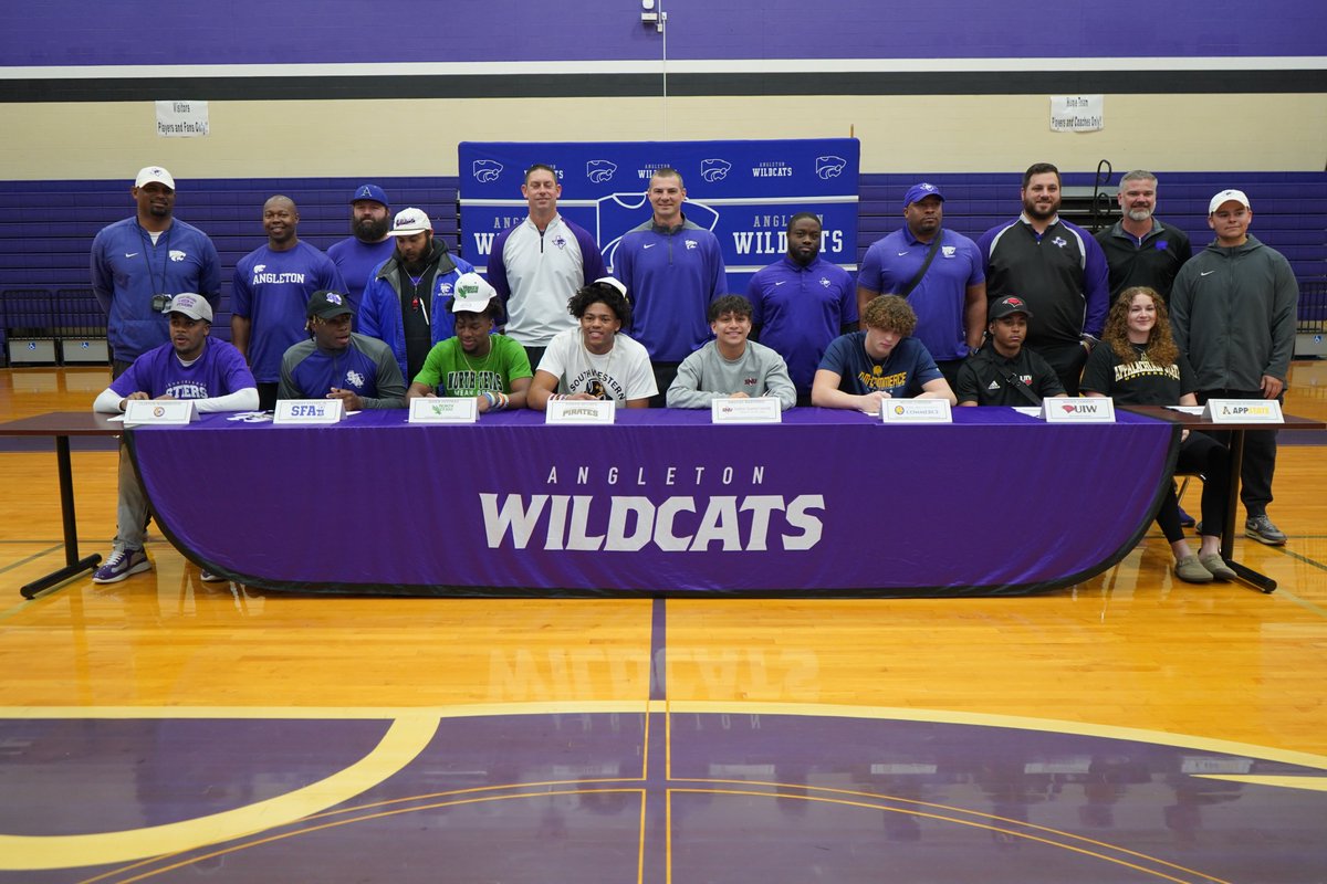 Angleton ISD tweet media